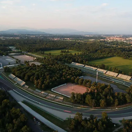 Daire Monza-station Wi-fi E Smart-tv. Monza